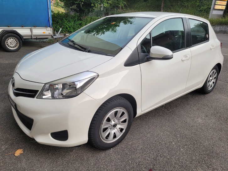 Toyota Yaris Luna