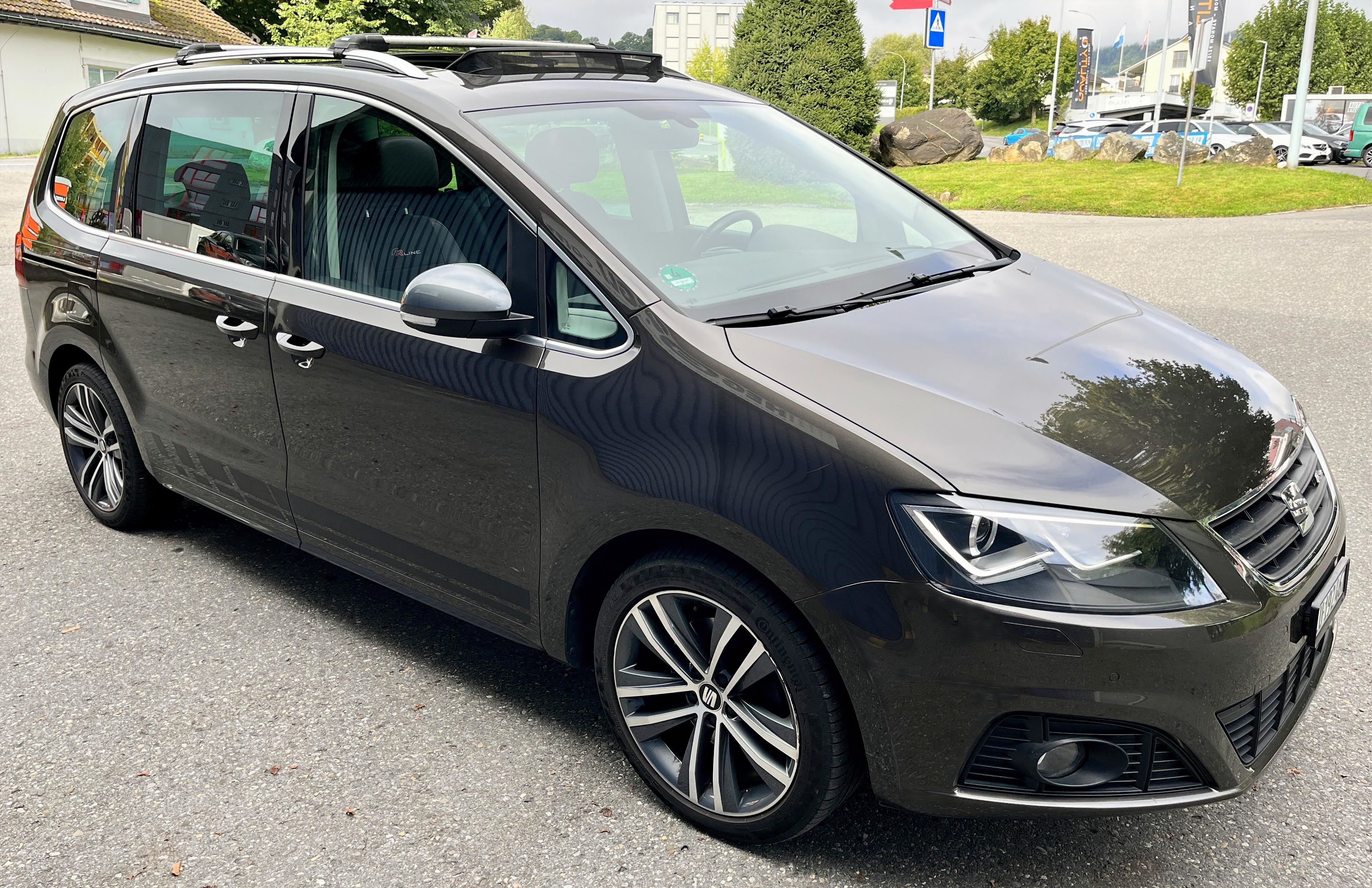 SEAT Alhambra 2,0 DSG FR-Line, 7-Sitzer, Panoramadach, 184PS