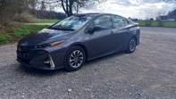 Toyota Prius Plug-in sehr sparsames Auto 3.6l Benzin 100/km